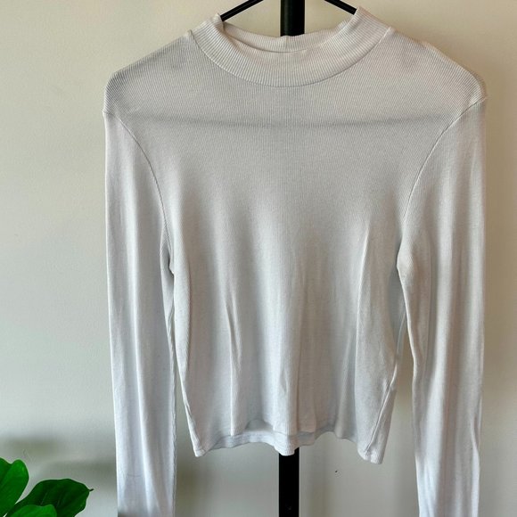 Zara White Ribbed Turtleneck - Picture 2 of 4